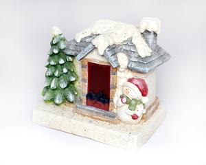 Vánoční dekorační domeček